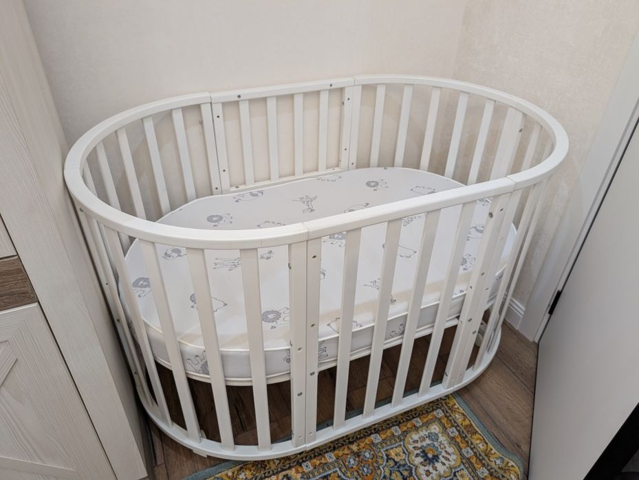 Кроватка с матрасом