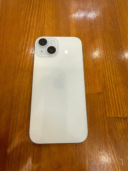 Продам Айфон 15