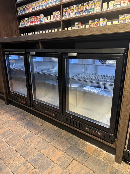 Vitrina frigorifica minibar MOD150, 60x54x84 cm, LED, racire ventilata