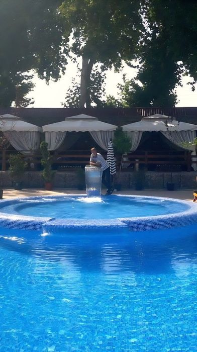 Строительство бассейнов любой формы и сложности  под КЛЮЧ