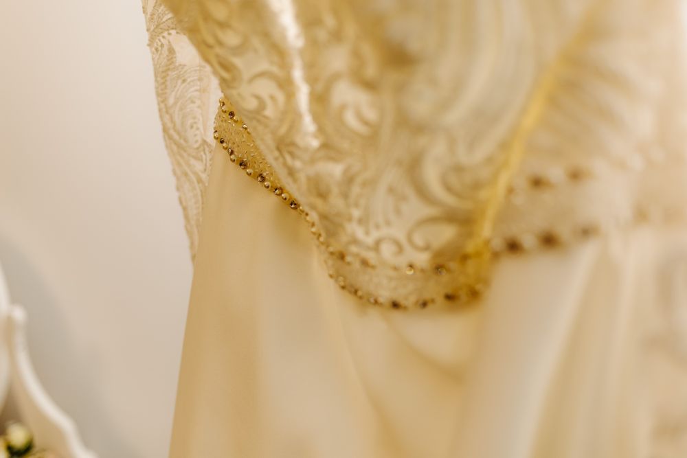 Rochie mireasa tafta si dantela