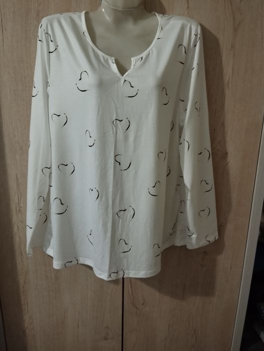 Продам новые майки размер 52-54