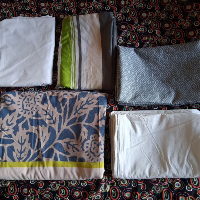 Юрган 180-120 и 5 плика за него. 4 чисто нови плика и 1 използва