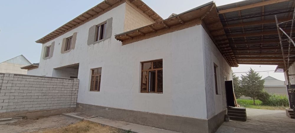 Ёшлик махалла ховли  7 хона, 9 сотох