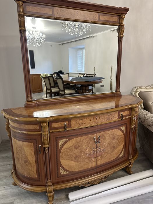 Продаю Комплект Гастинный