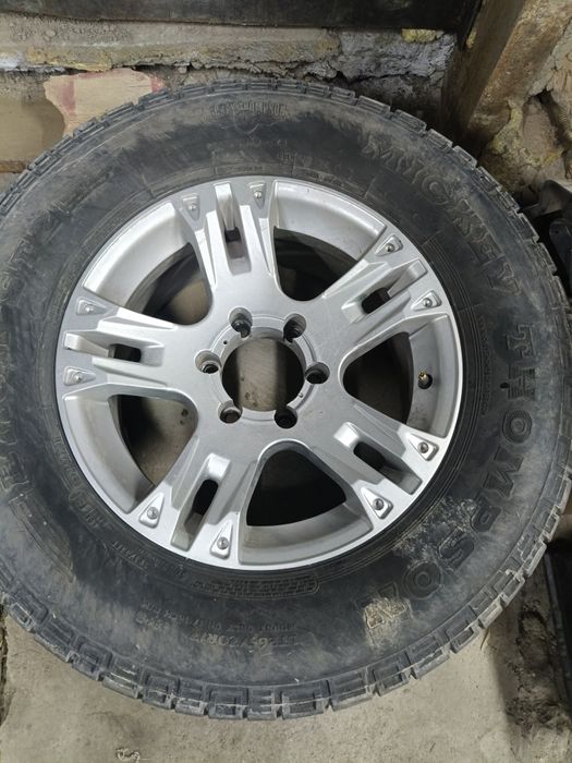 Продам шины с дисками