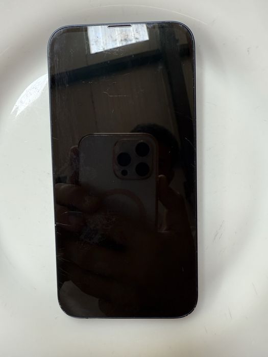 iPhone 13 – 128GB, Battery Health 89%, с оставаща гаранция 1 година !