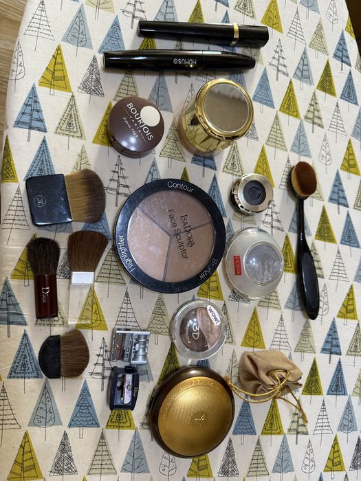 Продается фирменная косметика.