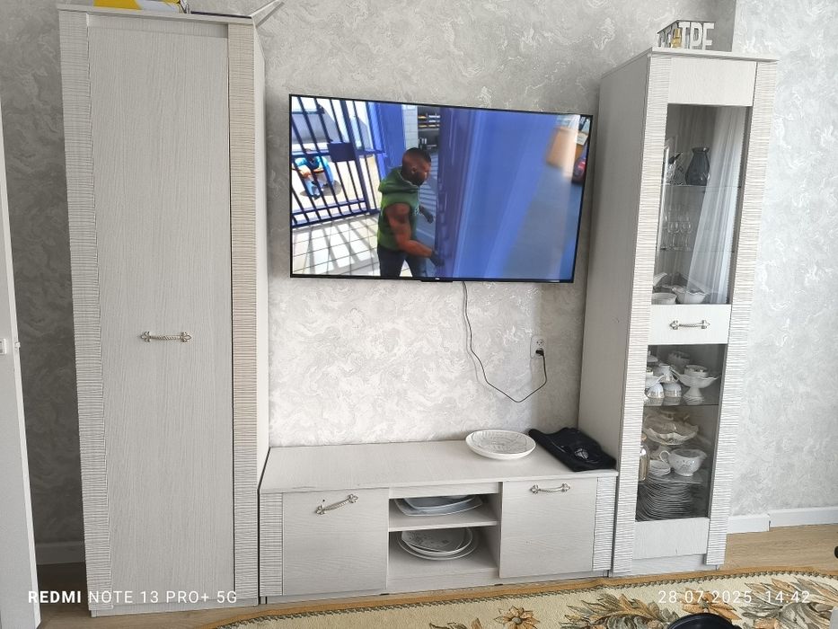 Продам стенку для зала