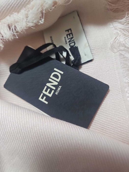 Fendi оригинал продам