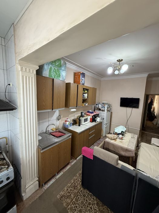 Продается своя квартира 2/9/9 цена договорная*