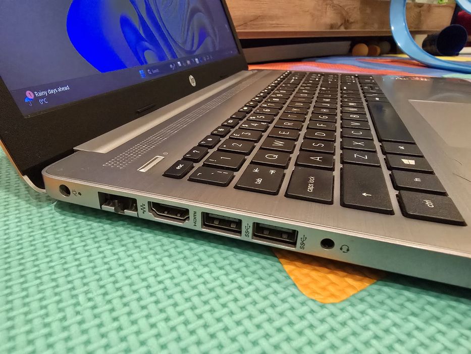 HP 255 G7 / Ryzen 5 2500U / 8GB Ram / 256 SSD