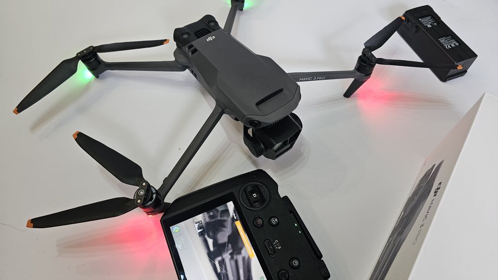DJI Mavic 3 Pro с DJI RC PRO