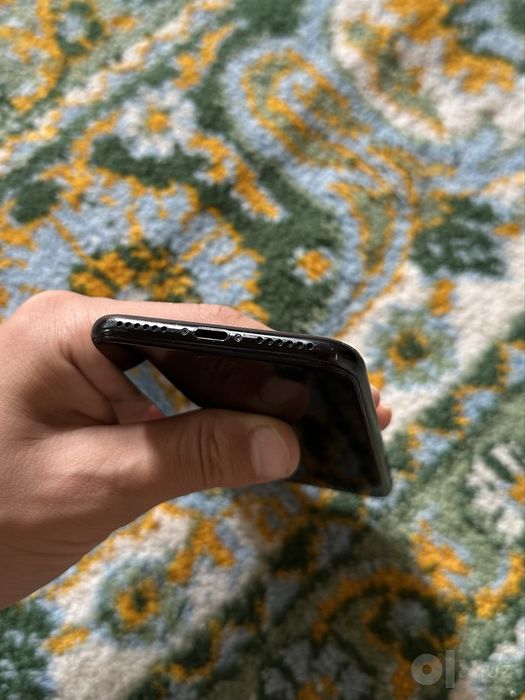 Iphone se yaxshi holatda