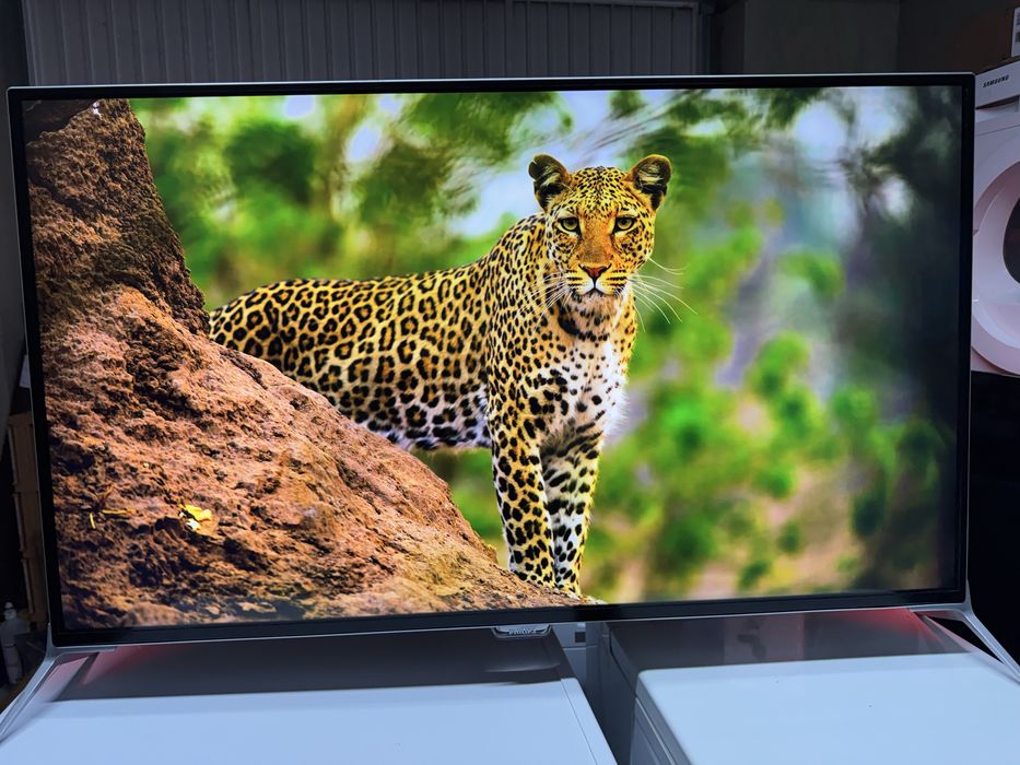 Philips Smart TV 43 инча