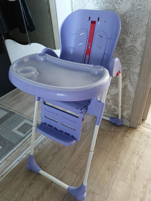 Продам стульчик для кормления