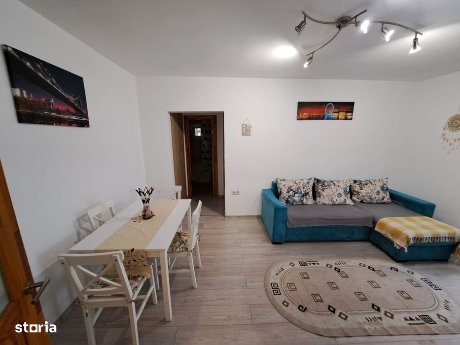 Apartament cu 2 camere semidecomandate, Centru