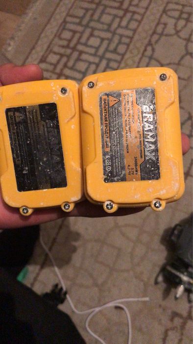 лазерный уровень продам