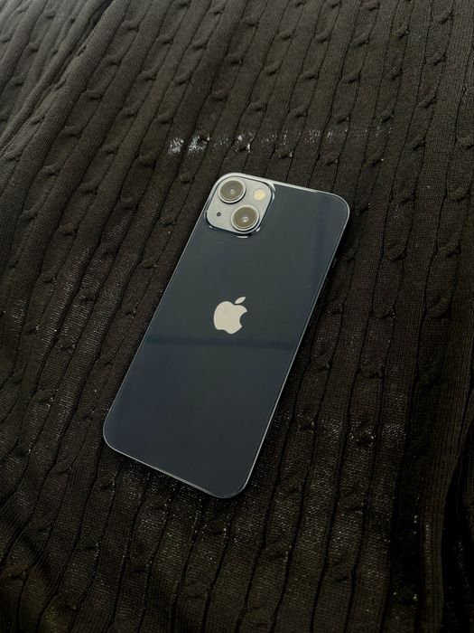 продам Iphone 13