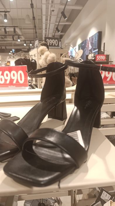 Босоножки НОВЫЕ. 5000тнг