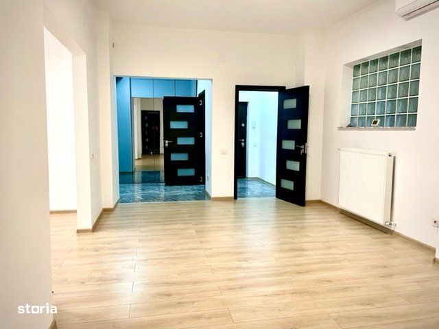 Inchiriere apartament 4 camere Piata Romana