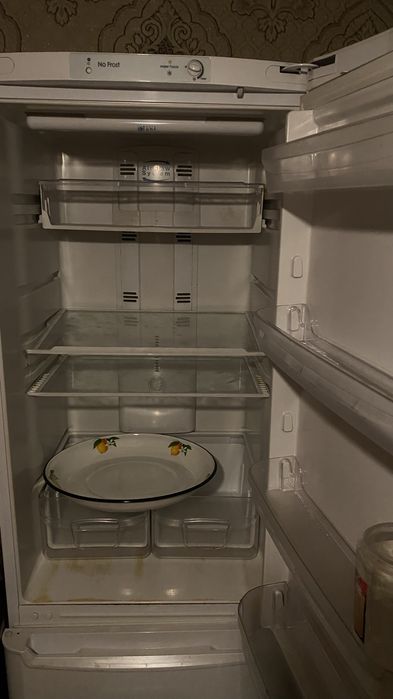 Продам холодильник