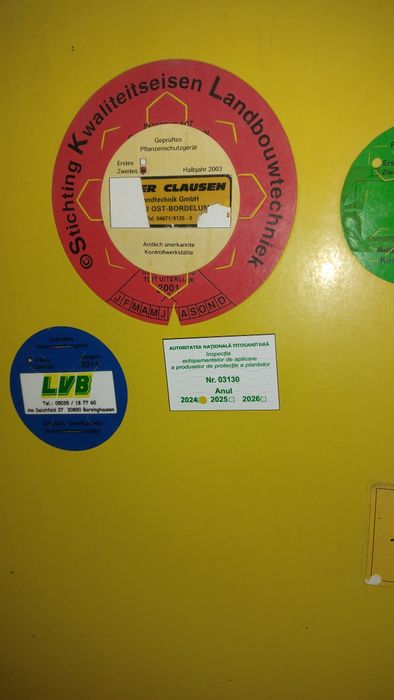 Masina erbicidat john deere 638