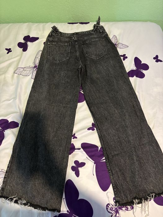 Продавам дънки S,M