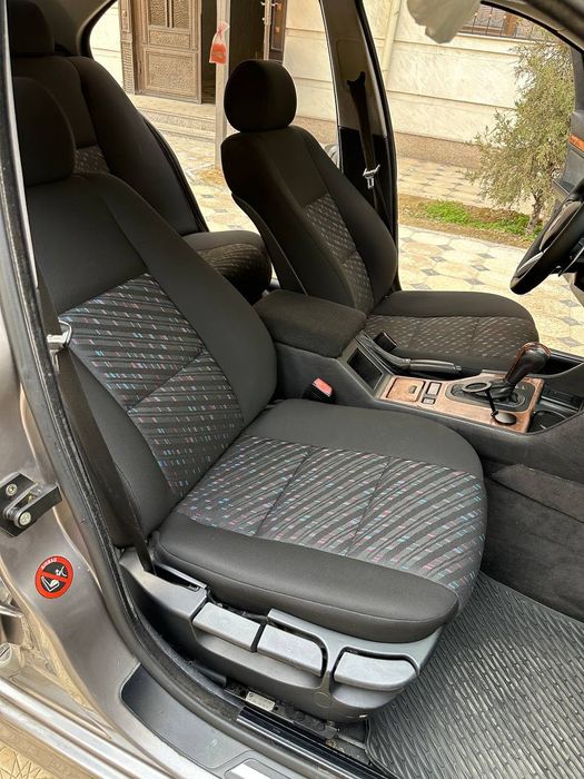 Срочно продаю бмв е 39 автомат каропка в отличном состоянии.