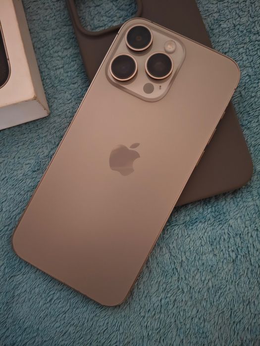 iPhone 15 pro Max 256gb AKB 80%