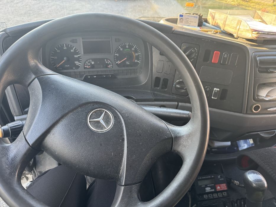 Mecedes-benz atego frigorific