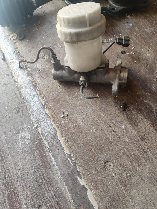 Рейлинги ,гранаты ,целиндр тормозной