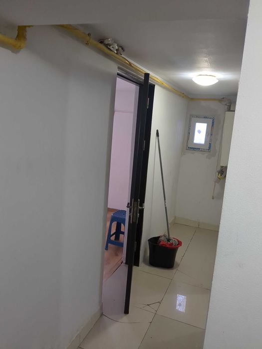 Garsonieră 25 mp de vânzare, parter, cu AC si centrala, linistita!