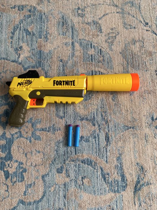 Продам  пистолет Nerf