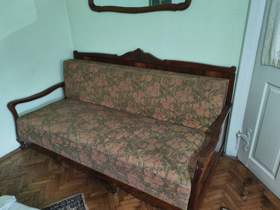 Garnitură completă mobilă sufragerie și dormitor „Madrigal” – lemn masiv și furnir nuc