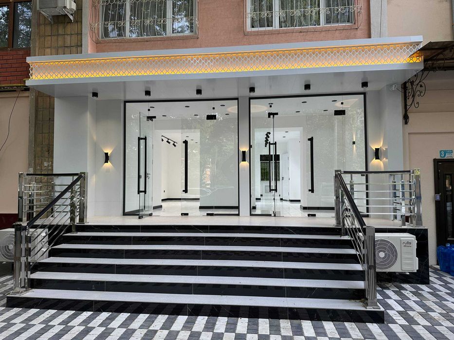 Аренда коммерческого помещения ЦУМ, Патрики. Удобная локация