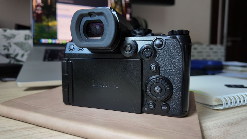 фотоапарат Panasonic Lumix S5 IIX