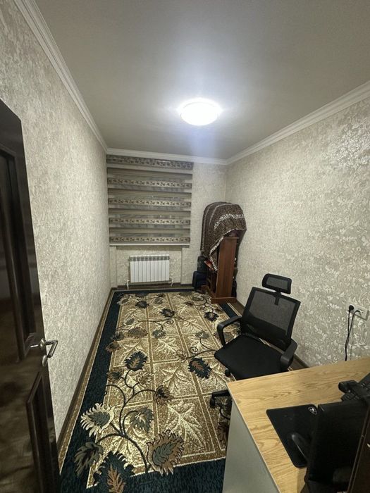 Янгихаёт 3/7/7 , 58 кв метро 3 бекат срочно сотилади