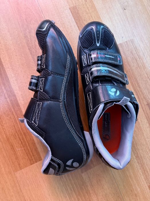 Колоездачни шпайкове BONTRAGER 44 номер,карбонови