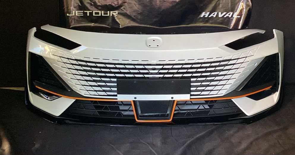 Бампер в сборе на Changan Uni-V