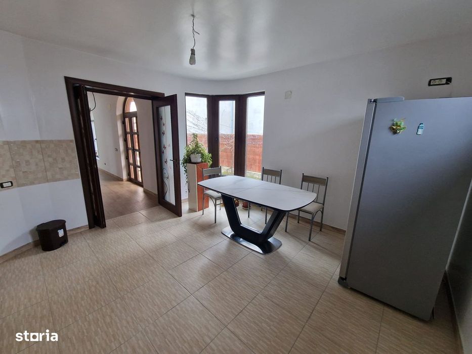 Casă + anexă gospodărească de vânzare – Vidra, sat Crețești, Ilfov