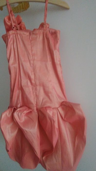 Намаление на 22 лв! Официална бутикова детска рокля от тафта 6-7 год.