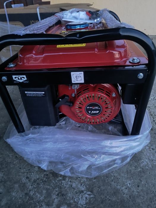 Generator curent electric de 2,4 kw nou .