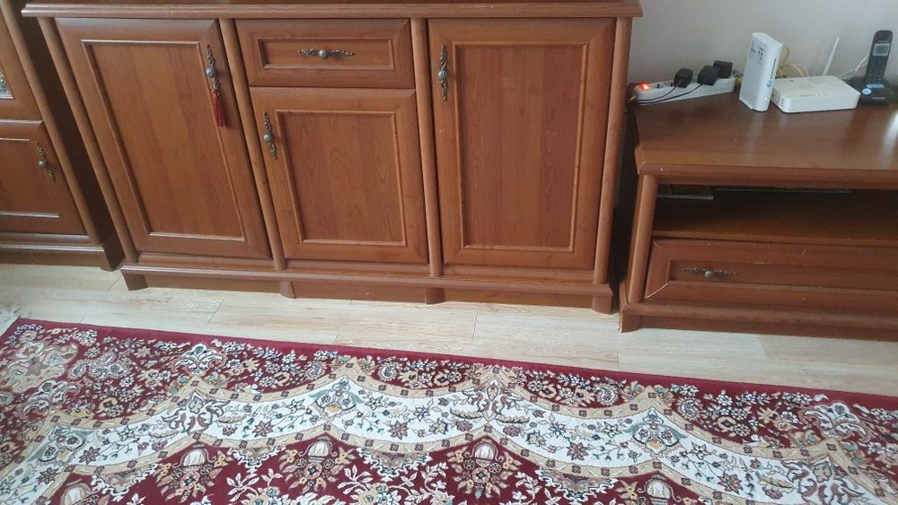 В свящи с переездом распродаю мебель