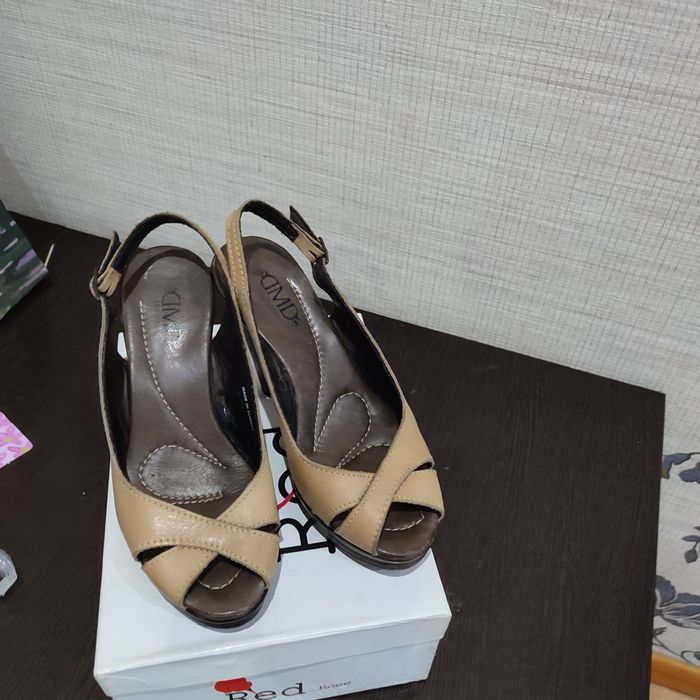 Продам босоножки 36 р