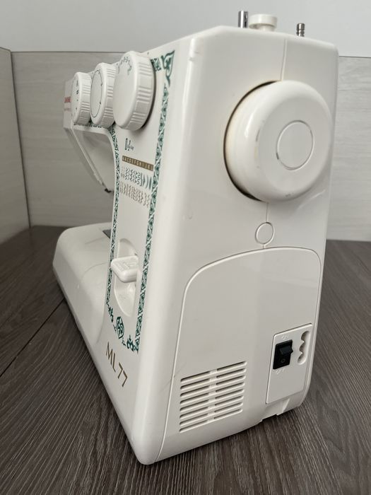 Швейная машина Janome ML 77