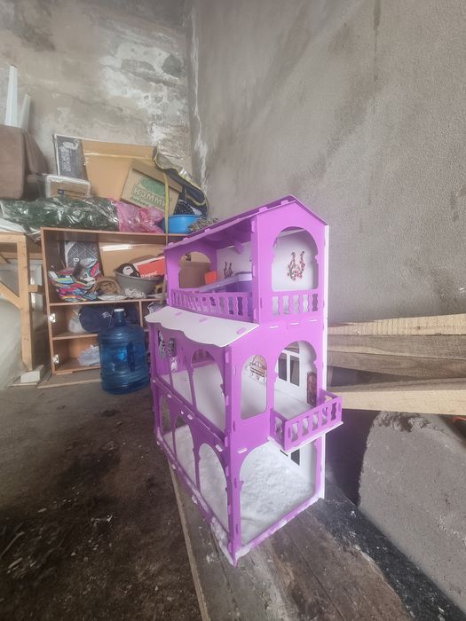 Домик для кукол 3 этажа