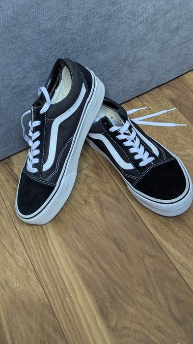 Черно-бели кецове Vans