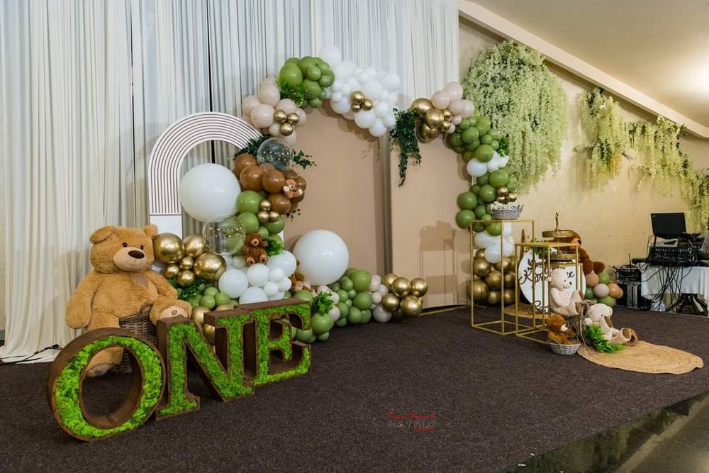 Под наем .!!Надпис one със скандинавски мъх