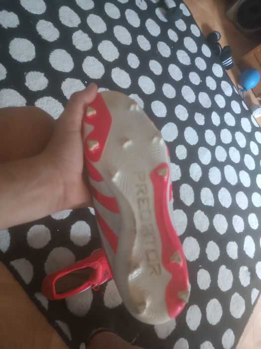 Ghete fotbal  Adidas Predator